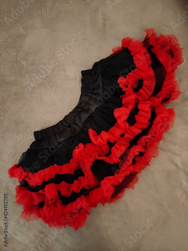 Ruffle short skirt