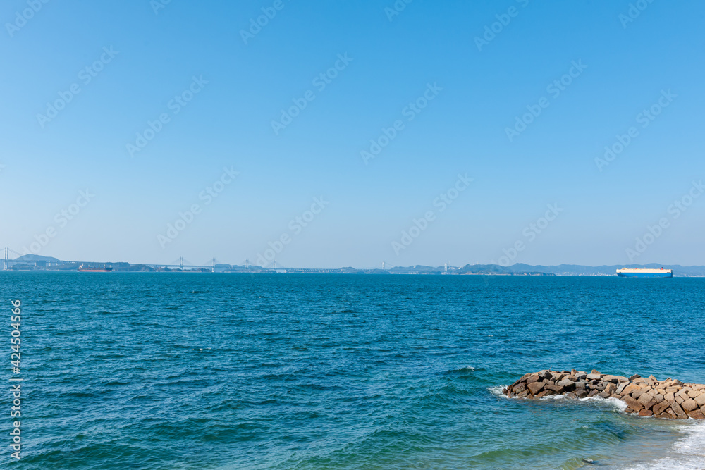 青空と穏やかな瀬戸内海