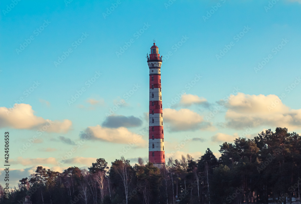 Obraz premium lighthouse against blue sky