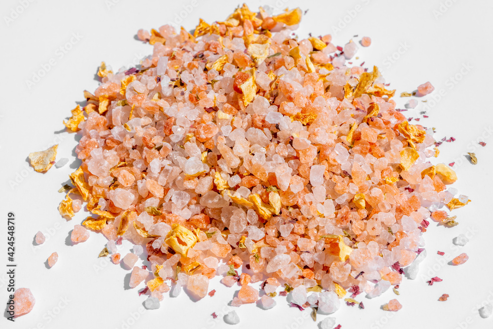 Himalayan crystal tibetan salt with spices isolated on white background Himalayan crystal tibetan salt with spices isolated on white background