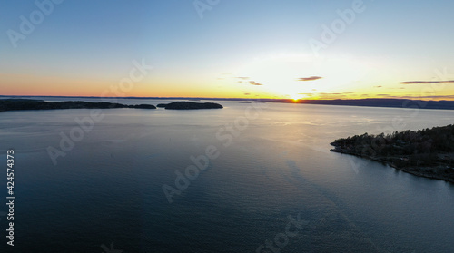 Sonsbukta is in the Oslo fjord. Son is located at the Oslofjord, 50 kilometres south of the Norwegian capital Oslo