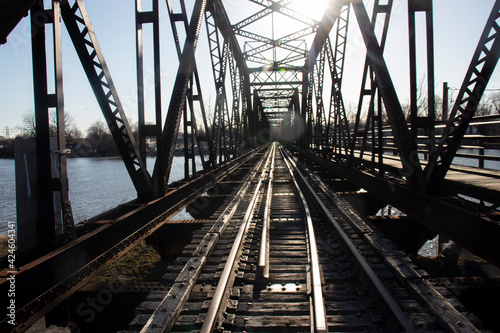Fototapeta Naklejka Na Ścianę i Meble -  railway bridge over the river