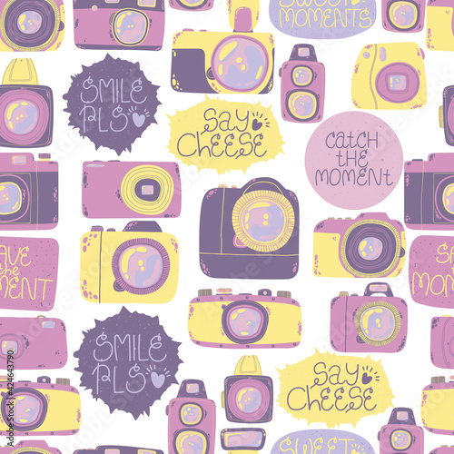 Cute seamless pattern with photo camera in cartoons style. Background with retro, dslr, instant and digital cameras in flat design. Vector endless background with cute hand drawn cameras.
