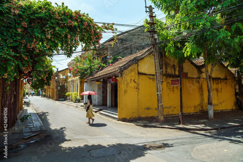 Street view of Hoi An ancient town, central Vietnam © Hanoi Photography