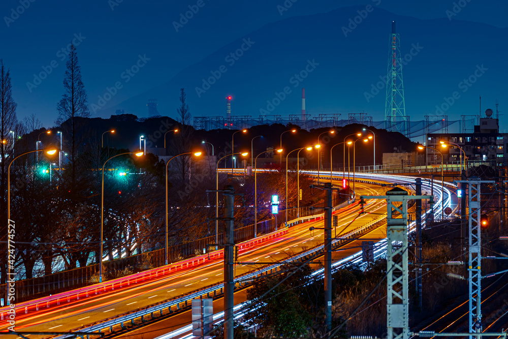 Fototapeta premium 北九州都市高速道路2号線夜景
