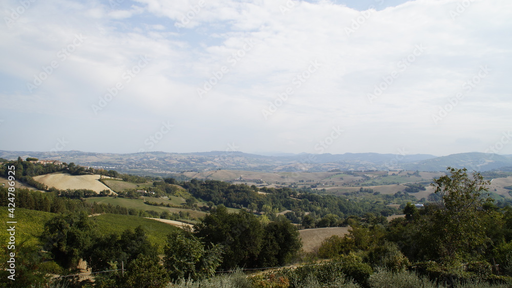 Panorama dal borgo marchigiano Monte Montanaro