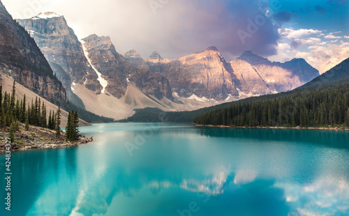 Colorful Moraine lake in the Canadian Rockies