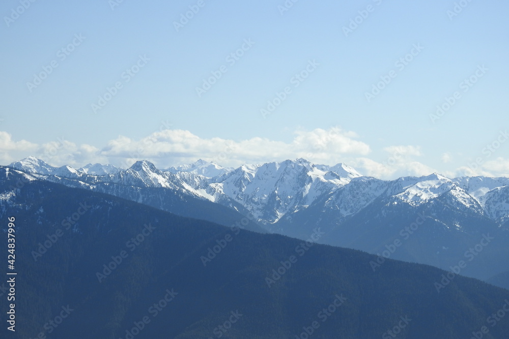 Naklejka premium The beautiful scenery of the Olympic Mountains in the Pacific Northwest, Olympic National Park, Washington State.