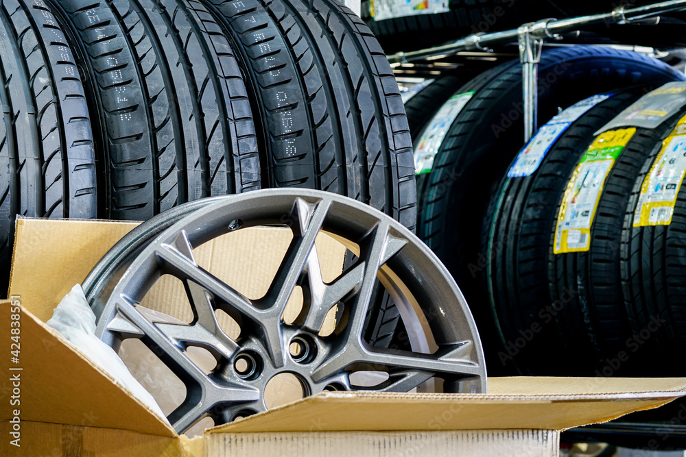new stylish light alloy material wheel in a cardboard box new stylish light alloy material wheel in a cardboard box