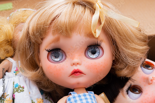 Blythe doll made to order. Blythe doll has more eyes.