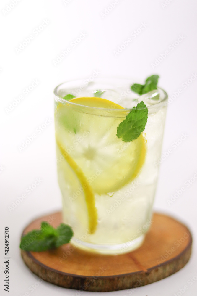 cocktail with lime and mint cocktail with lime and mint