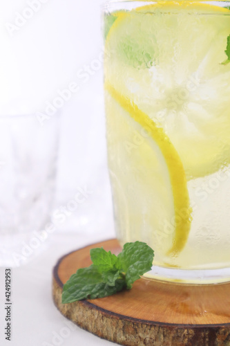 cocktail with lime and mint