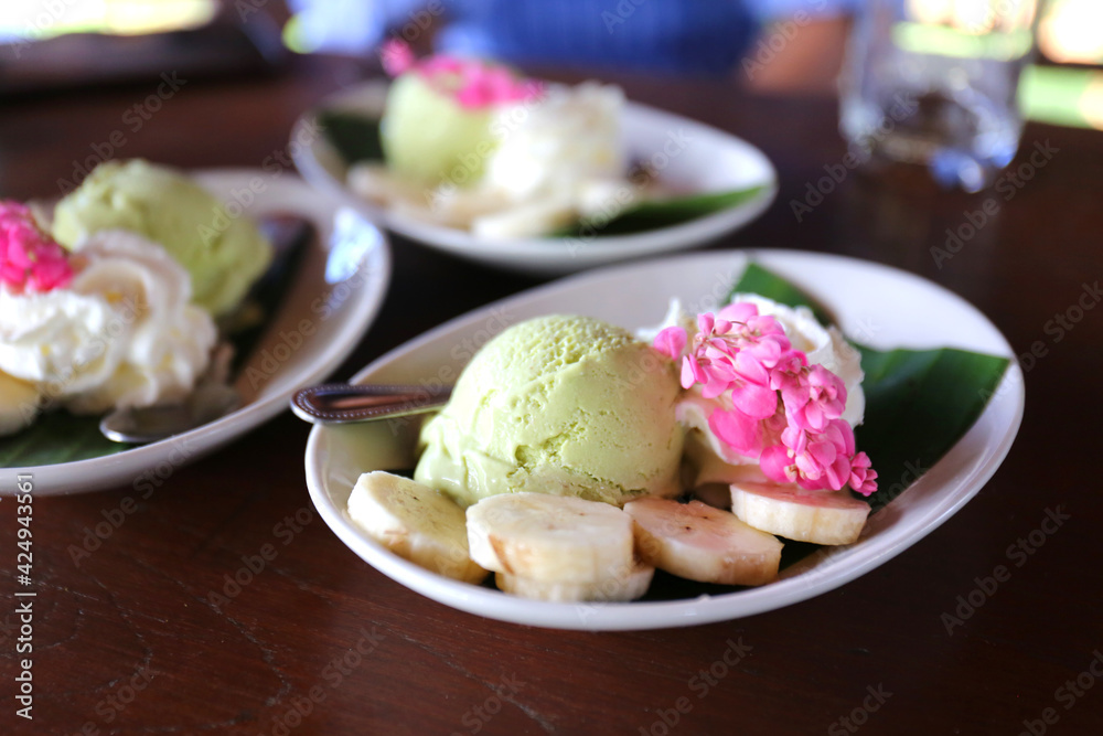Avocado ice cream sundae menu Avocado ice cream sundae menu