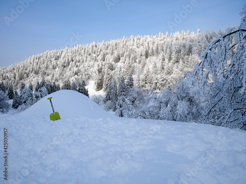 Construction d'igloo dans le Vercors