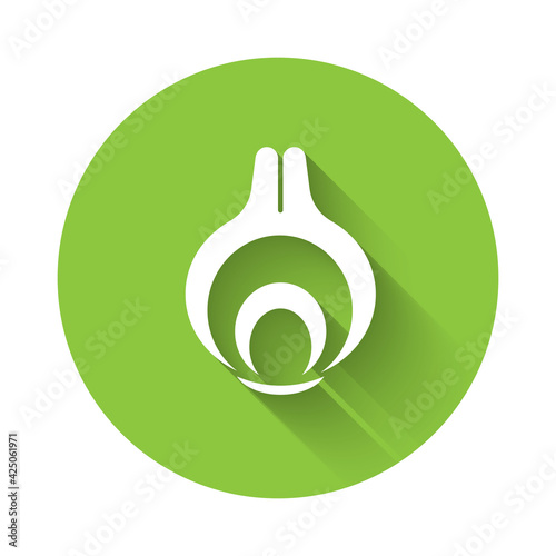 White Onion icon isolated with long shadow. Green circle button. Vector