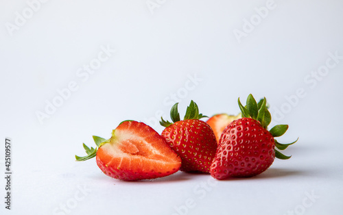 Fototapeta Naklejka Na Ścianę i Meble -  Red strawberries isolated, white background