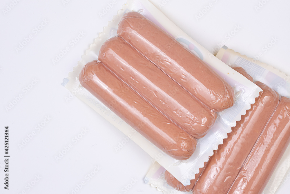 Obraz premium Package of wienerwursts in the plastic bags