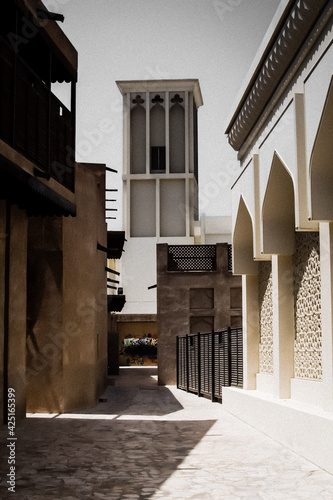 Canvas Print Visiting the Old Town in Dubai