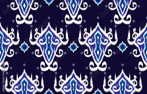 Ikat Geometrical line pattern lined with textiles like embroidered cloth ep7.