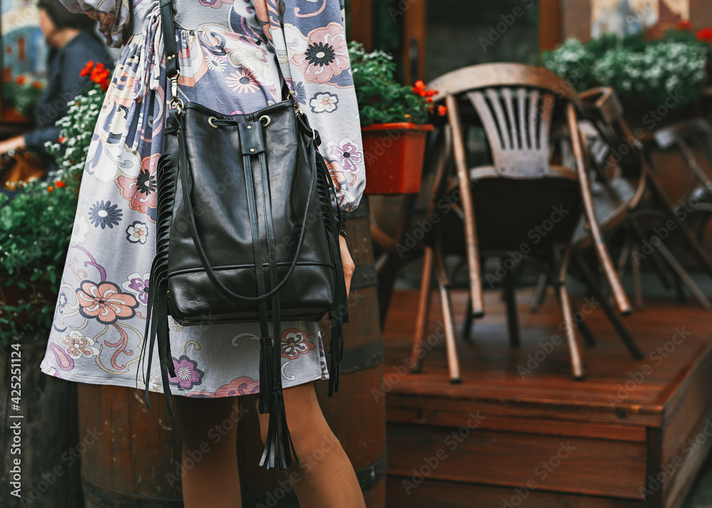 Large black hotsell leather bucket bag