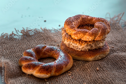 Assorted turkish bagels