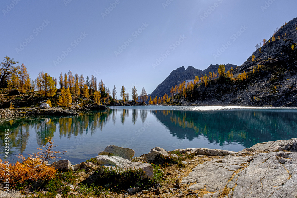 Naklejka premium autumn in the mountains