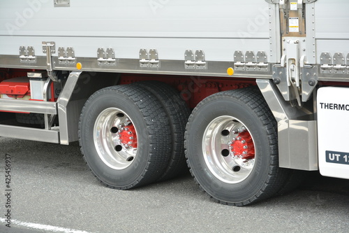大型トラック © 和久 澤田