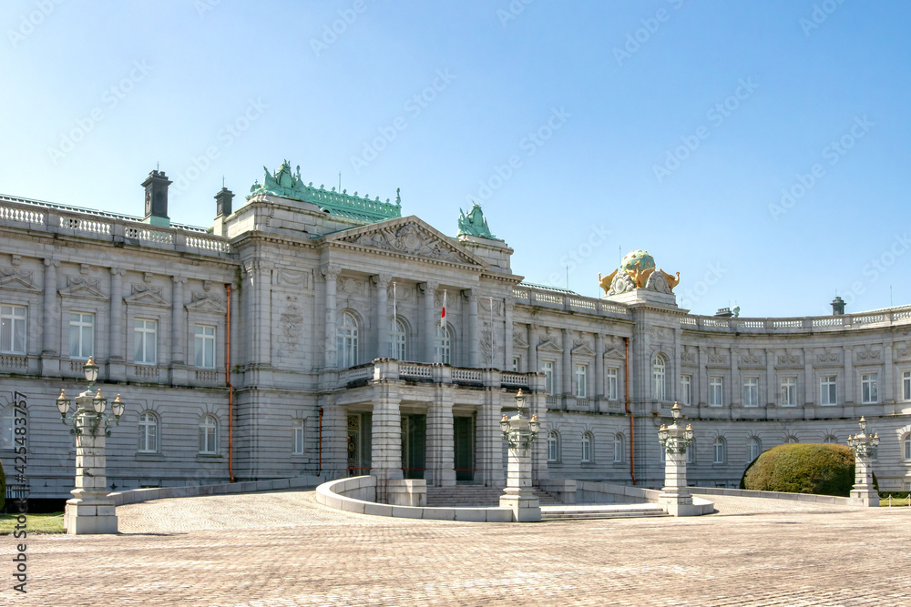 Fototapeta premium 東京都港区元赤坂の迎賓館赤坂離宮