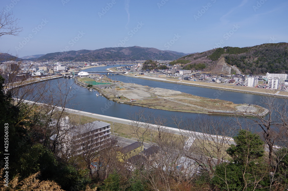 Naklejka premium 宮城県石巻市、日和山から望む中瀬公園