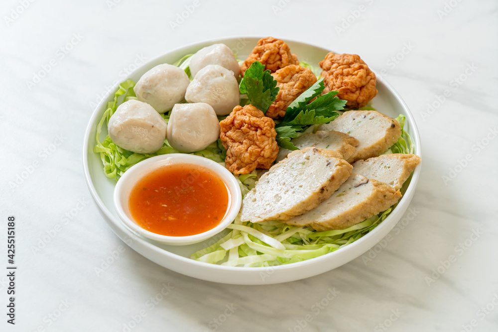 Boiled Fish Balls, Shrimp Balls and Chinese Fish Sausage Boiled Fish Balls, Shrimp Balls and Chinese Fish Sausage