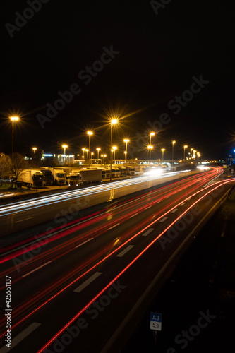 traffic in night © Gil