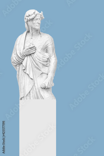 Obraz na plátně Kyiv, Ukraine â€“ May 3, 2020: Dante Alighieri - white statue on the blue background