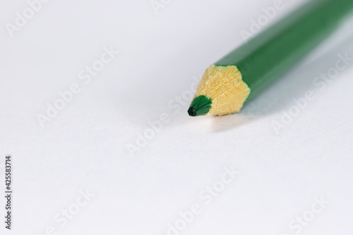 Dark Green Pencil Point to the right