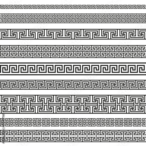 Greek key seamless pattern. Geometric meander. Abstract vector vintage background