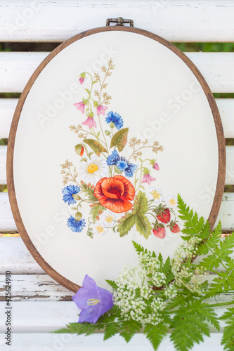 hand embroidered picture with meadow flowers in the hoop