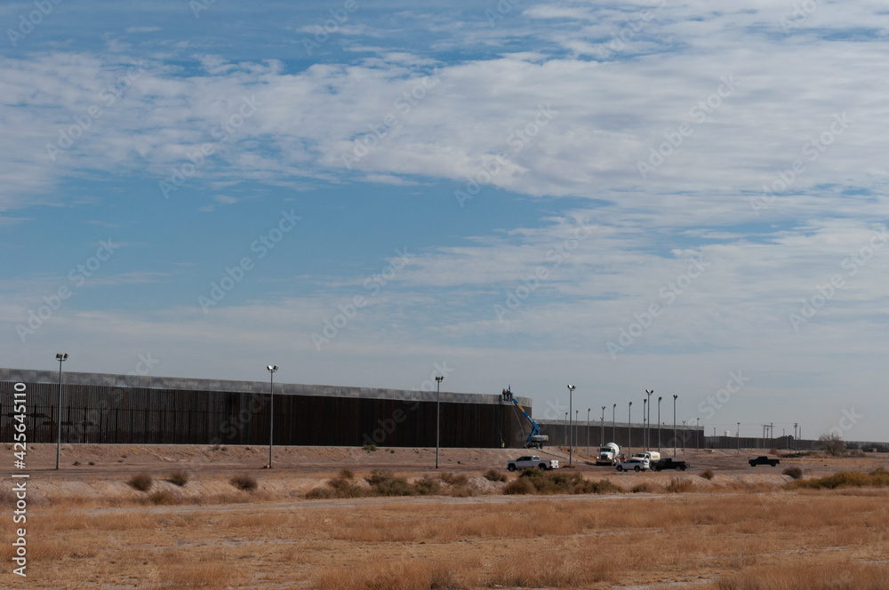 wall that divides the border between mexico and the united states wall that divides the border between mexico and the united states