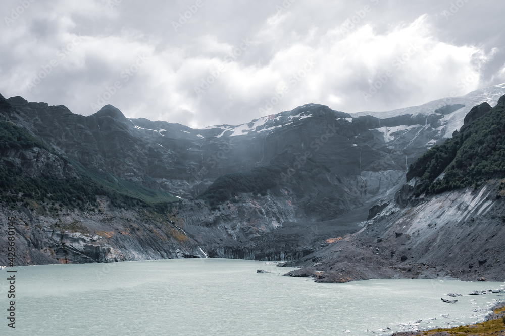 Obraz premium snow covered mountains