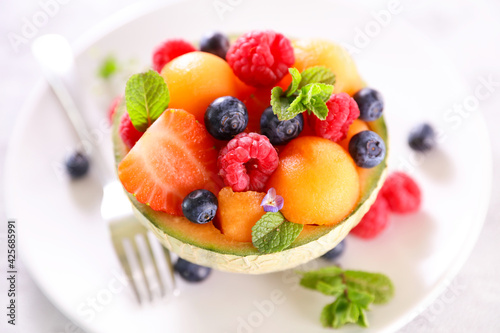 melon fruit salad with berries