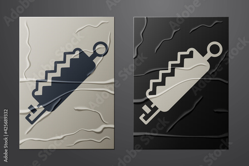 White Trap hunting icon isolated on crumpled paper background. Paper art style. Vector