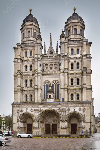 Saint Michel Church, Dijon, France photo