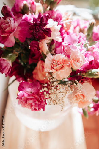 Pink Bouquet flowers for a spring and wedding feeling. Pink vibes