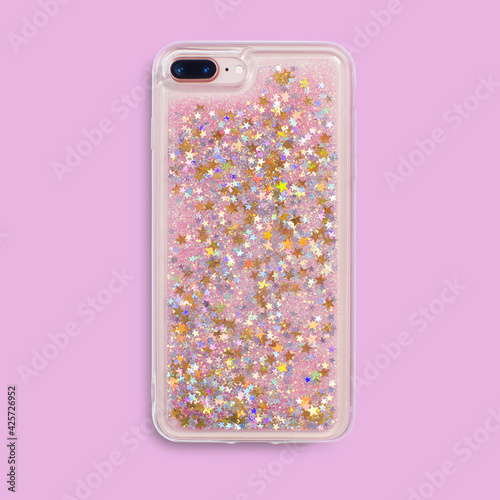 Foto Glitter liquid phone case back view isolated on white background