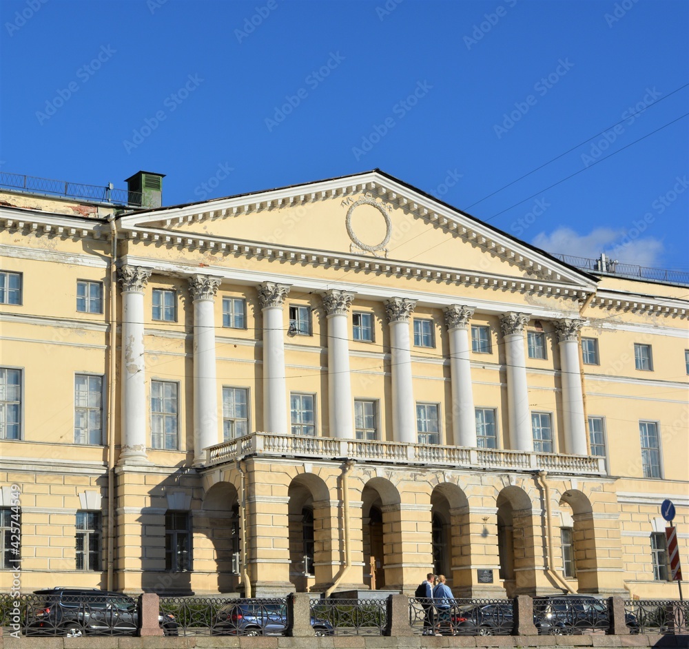 palace of justice Saint Petesburg city ​​walk architecture