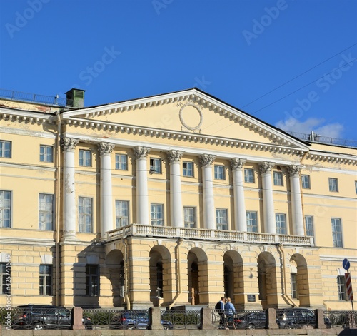 palace of justice Saint Petesburg city       walk architecture