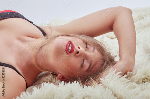 Fényképezés young sensual woman