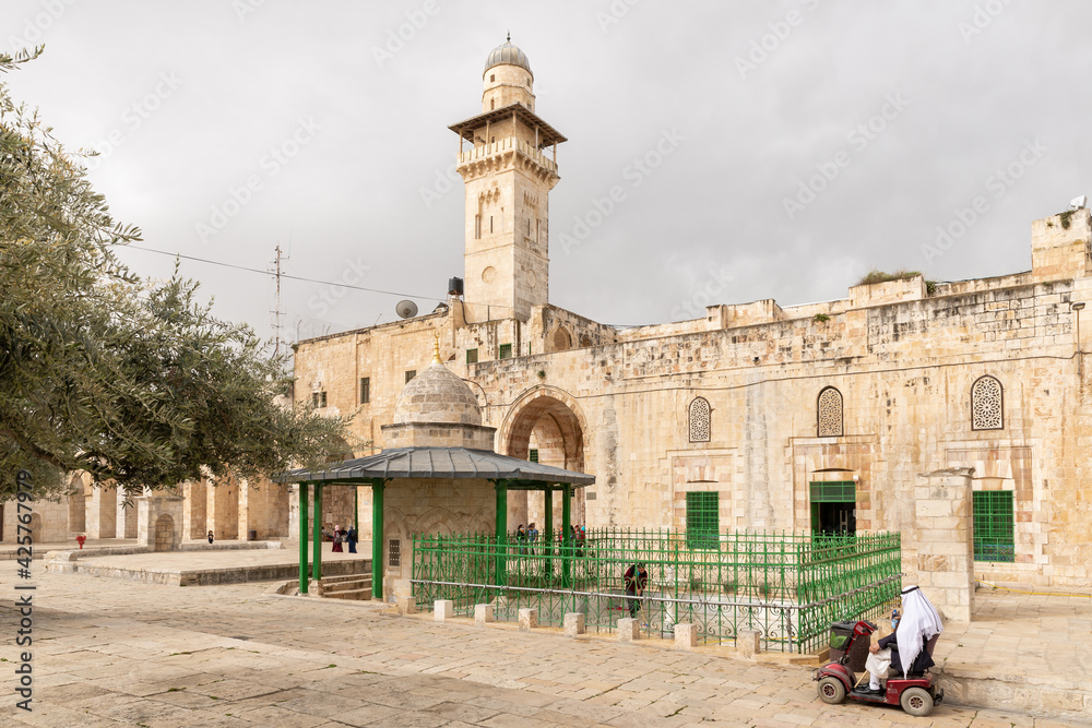 The Medresse, the Bab al-Silsila minaret and Kasim Pasha Fountain are on the Temple Mount in the Old Town of Jerusalem in Israel