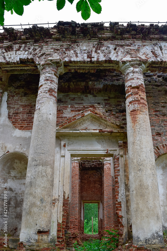 ruins of an ancient building