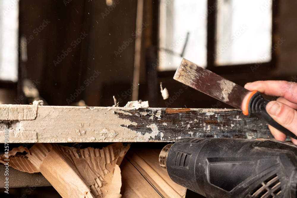 cleaning doors from old paint,restoration repair of wooden doors. cleaning doors from old paint,restoration repair of wooden doors.