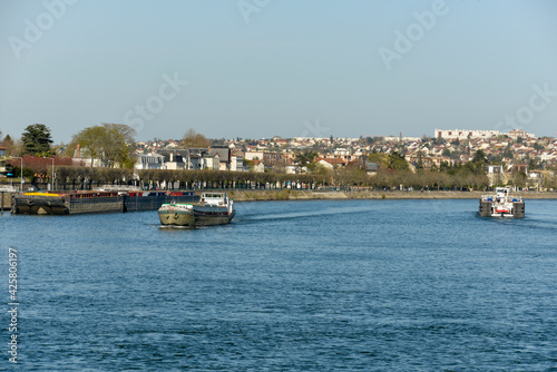 La Seine, écluse, Ablon sur Seine, Val de Marne, 94480