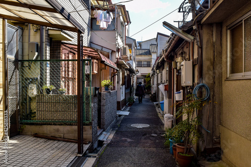 大阪、松屋町の情景  © C.Y.やまざきちよこ